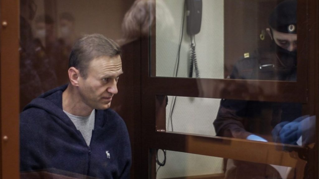 Alexei Navalny, principalul critic al lui Putin, mutat într-o nouă închisoare, alarmându-și aliații