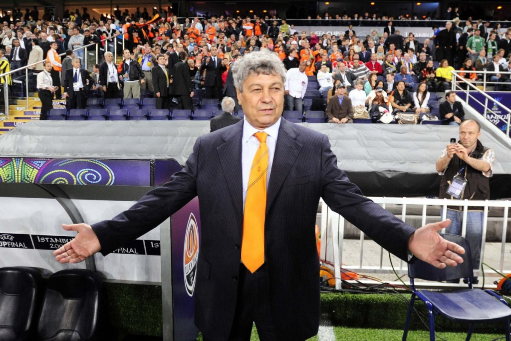 Mircea Lucescu este omagiat de compania TAROM. O aeronava va purta numele legendarului antrenor