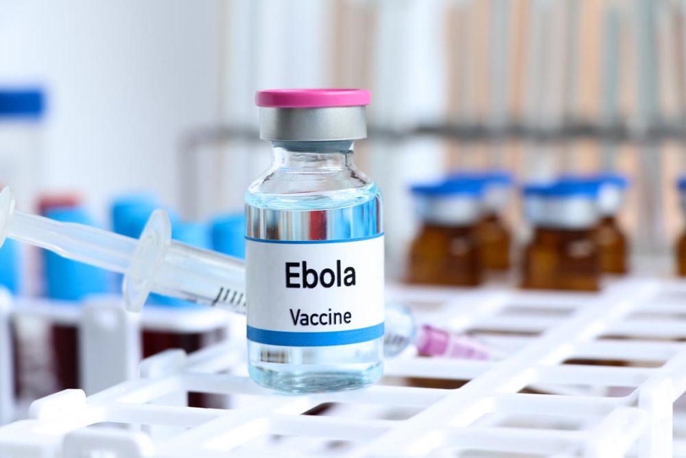 Trei noi vaccinuri pentru Ebola sunt în curs de dezvoltare. Directorul IAVI: „Situația e profund alarmantă. Focarul actual riscă să devină cel mai grav din istorie”