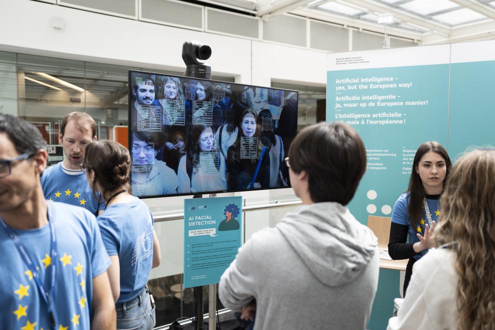 Cine predă copilului tău tehnologia viitorului? Comisia Europeană avertizează că Europa duce lipsă de competențe. Uniunea ar putea avea nevoie de până la 7 milioane de specialiști în A.I. până în 2027