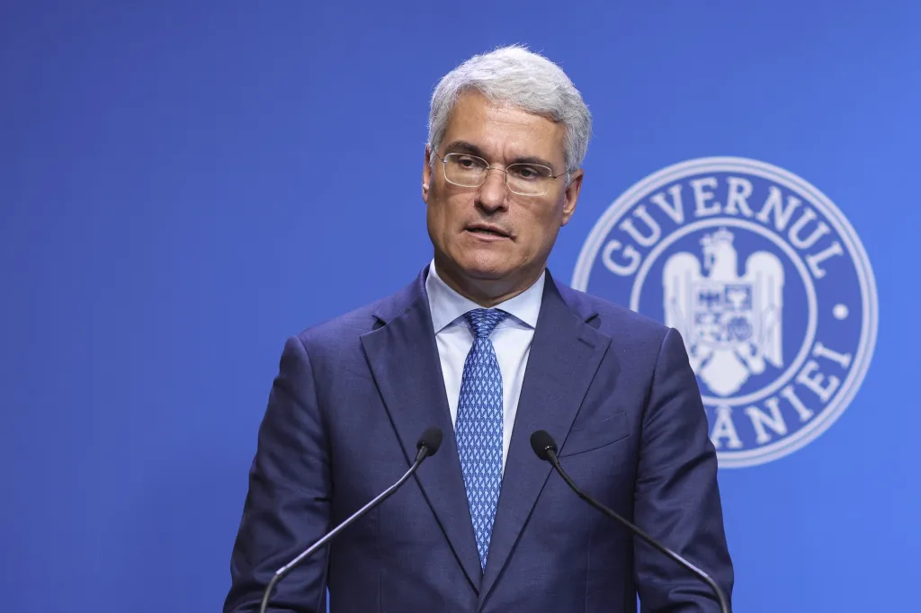 Legea salarizării „nu există” juridic, spune fostul judecător CSM Toni Neacșu. Dragoș Pîslaru, după decizia CAB: „A cântat iar ciocârLia”