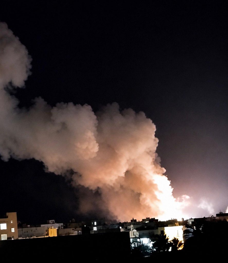 Iran spune că SUA au lovit zona din jurul centralei nucleare Bushehr și două poduri feroviare. E ultima zi a ceremoniilor funerare dedicate fostului Lider Suprem Ali Khamenei