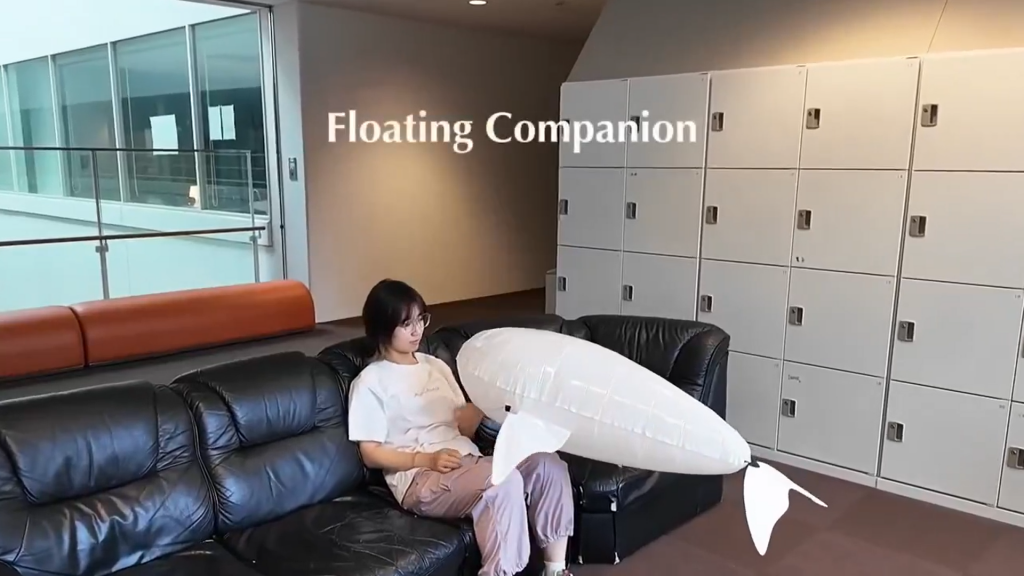 Balena plutitoare, noul tău animal de companie. Cum arată prototipul celui mai simpatic robot creat de o echipă din Japonia și ce știe să facă