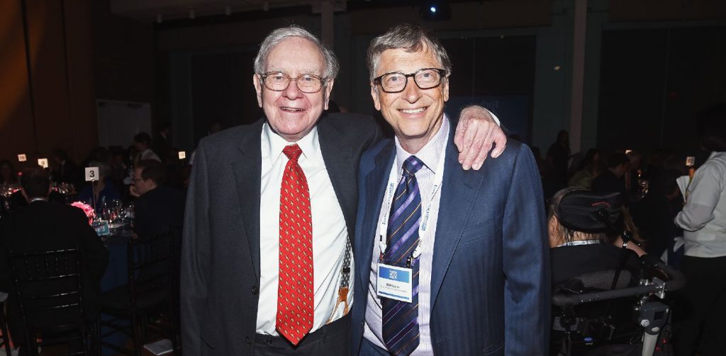 Warren Buffett oprește donațiile către Fundația lui Bill Gates, după aproape 20 ani, în urma acuzațiilor legate de pedofilul Jeffrey Epstein