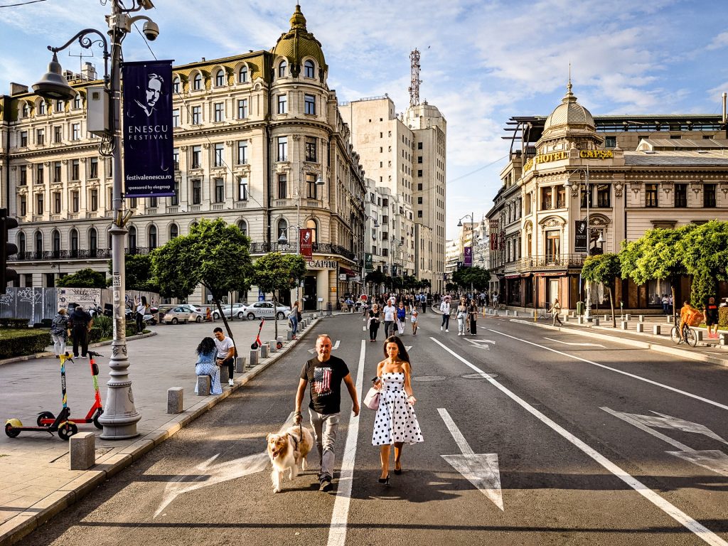 Bucureștiul găzduiește în acest weekend tururi ghidate care dezvăluie istoria și arhitectura orașului