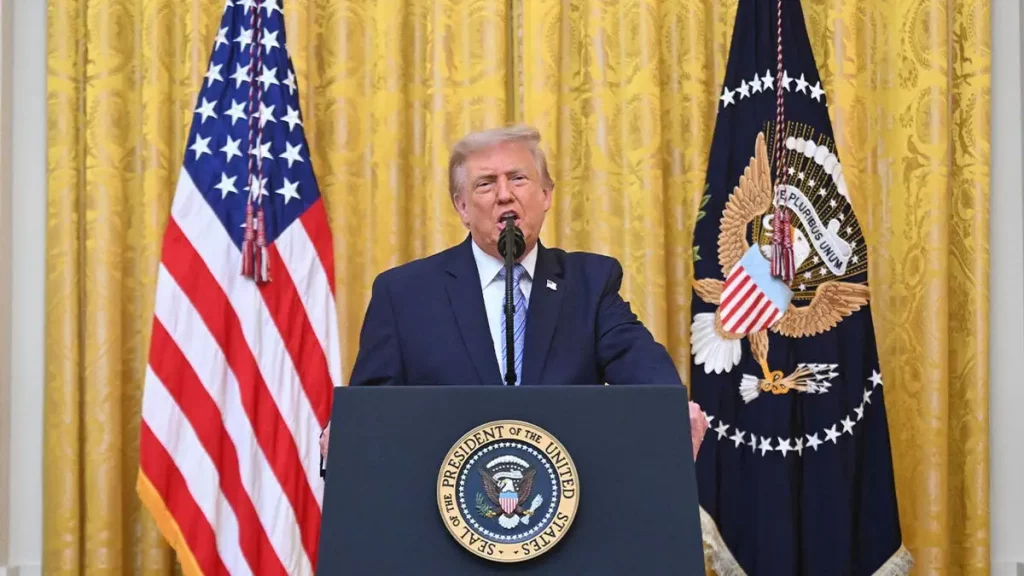 Trump amenință Canada cu noi tarife din cauza fumului provocat de incendiile de vegetație