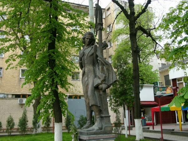 Ziua Limbii Române, sărbătorită pentru prima dată oficial în Ucraina. Victor Micula: „Asistăm la un moment istoric”