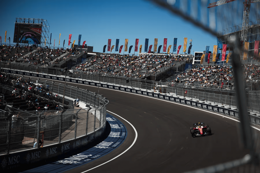 Formula 1 aduce Marele Premiu al Spaniei la Madrid, pe circuitul Madring. Ce experiențe găsesc turiștii și ce oferă capitala Spaniei în weekendul cursei?