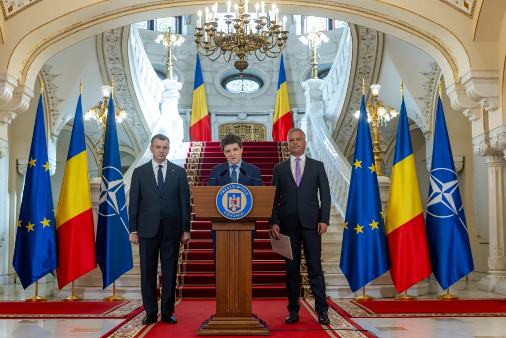 Nicușor Dan nu mai exclude alegerile anticipate, dar nici „nu și le dorește”: „Riscul de retrogradare la junk vine din instabilitatea politică”. Când ar putea fi desemnat un Premier