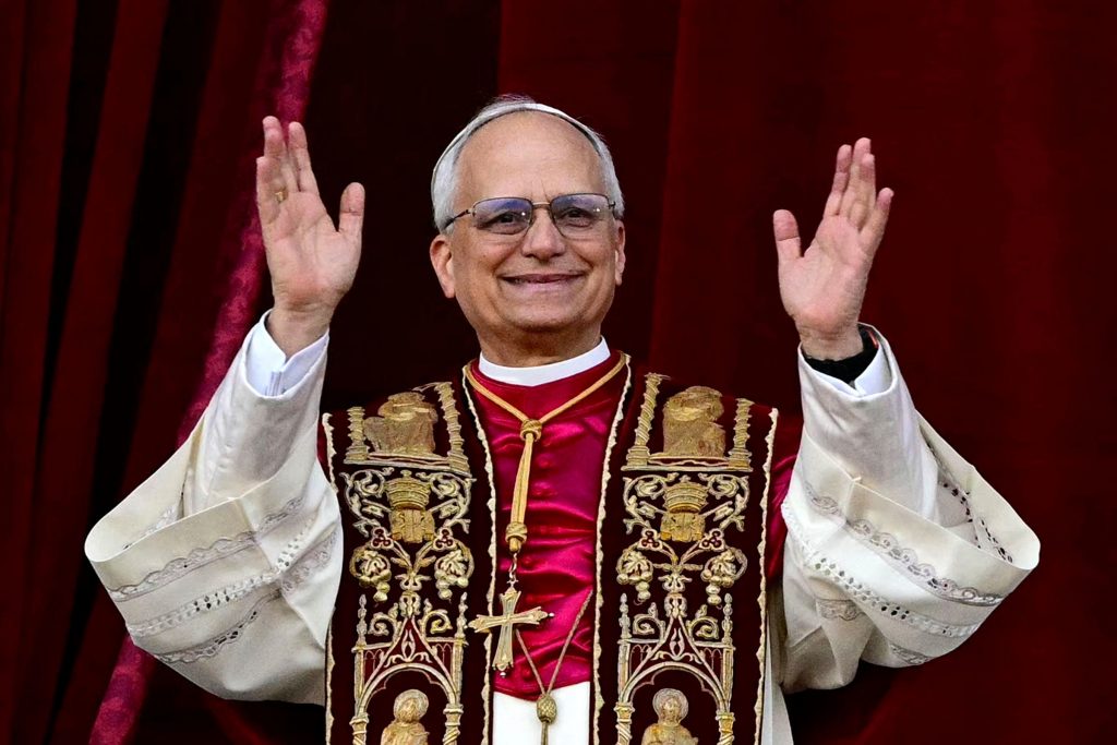 Macron îi invită pe toți liderii Europei la discursul Papei Leon al XIV-lea din Franța. Suveranul Pontif va livra un „mesaj crucial” despre pace și unitate