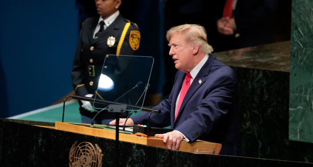Trump schimbă „Inteligența Artificială” în „Super Inteligența”. Noua denumire va apărea în toate documentele SUA
