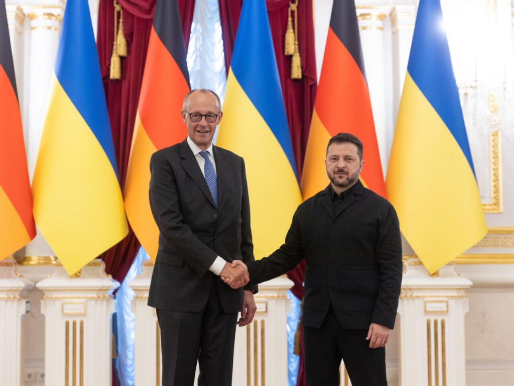 Germania anunță un nou pachet de sprijin pentru Ucraina, în valoare de 1,3 miliarde de euro. Mesajul lui Merz pentru Putin, transmis direct de la Kiev: „Opriți acest război fără sens”