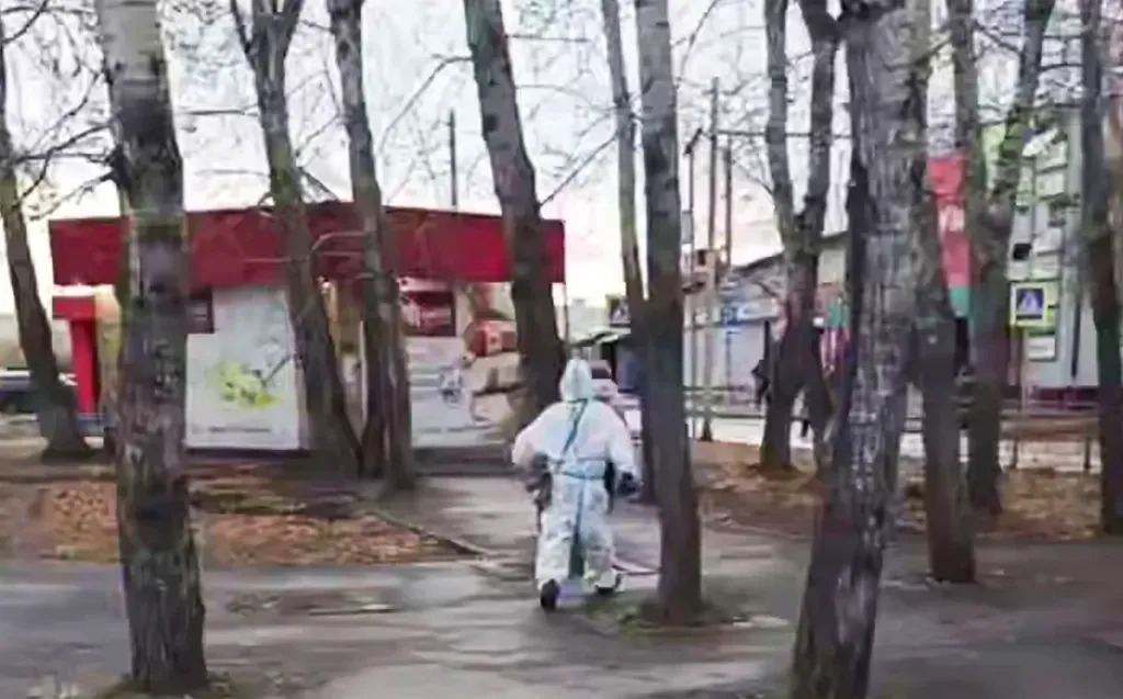 Casa Albă anunță că monitorizează „cazul de ciumă” din Rusia. Regimul lui Putin, acuzat că mușamalizează un posibil focar