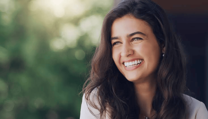Zâmbetul poate influența felul în care percepi emoțiile altora, încrederea pe care o inspiri și chiar experiența durerii. De Ziua Mondială a Zâmbetului, află ce arată cercetările