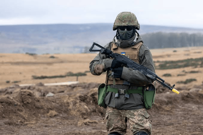 Ucraina a anunţat bilanţul Operaţiunii contraofensive „Vivaldi”, după finalizarea şi a celei de a patra etape: a eliberat 16 localităţi, 277 km² din teritoriu. Pierderile ruseşti se ridică la peste 8.000 de militari